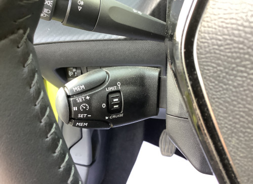 Peugeot 208 Nouvelle PureTech 100 S&S BVM6 Active