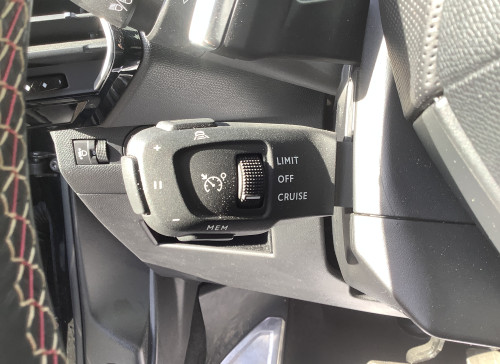 DS DS 7 Nouveau BlueHDi 130 EAT8 Performance Line