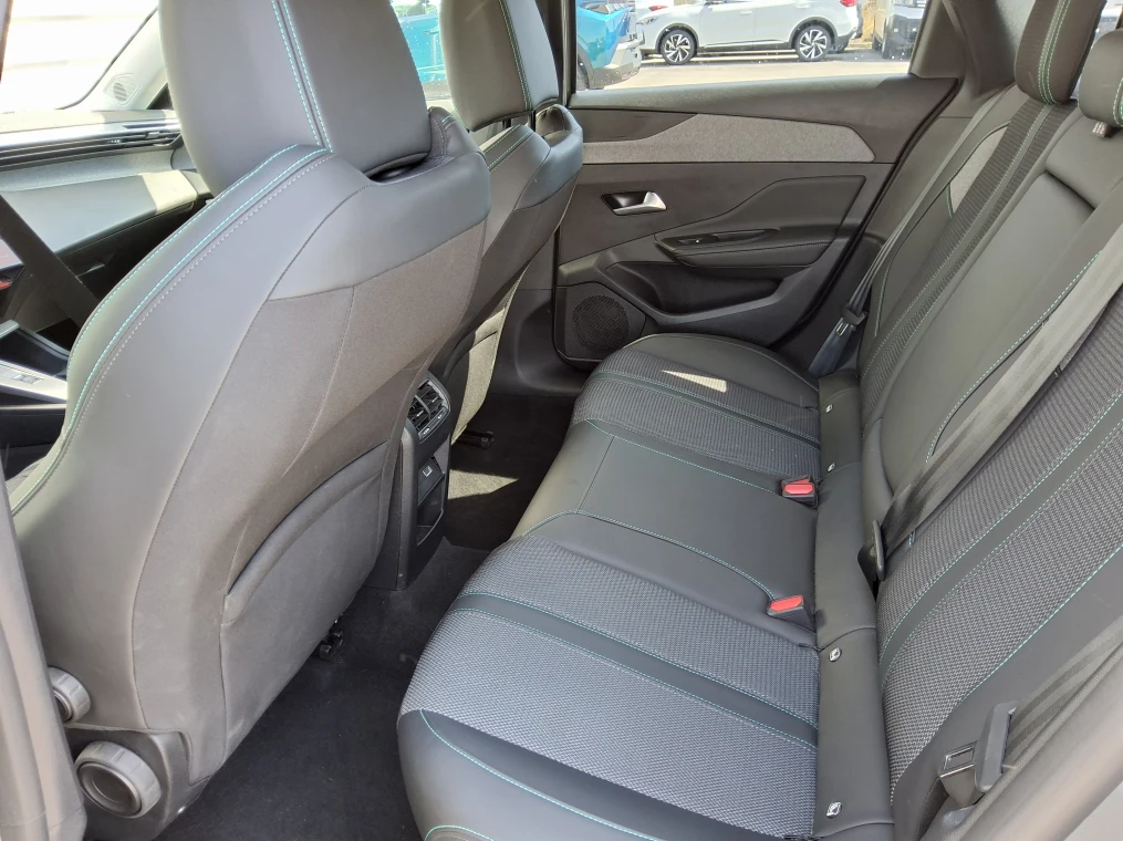 Peugeot 308 SW Hybrid 145 e-DCS6 Allure