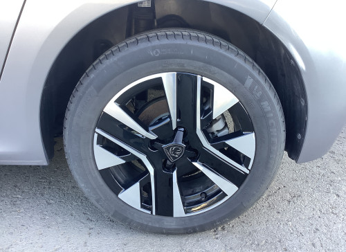 Peugeot 208 Nouvelle Hybrid 100 e-DCS6 Allure