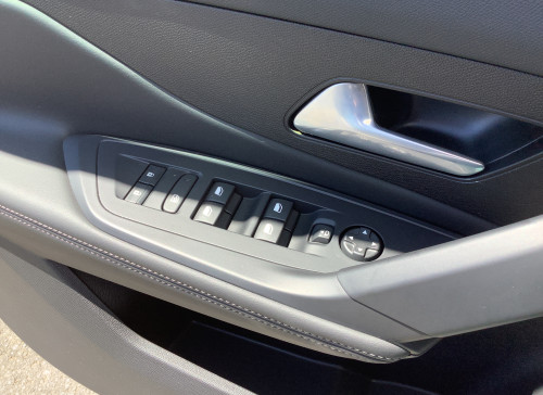 Peugeot 308 SW Hybrid 145 e-DCS6 Allure