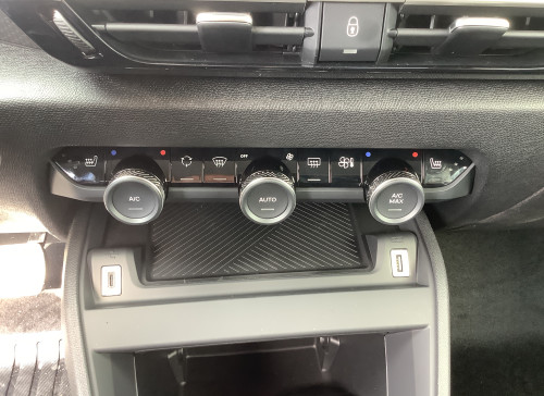 Citroën C4 Nouveau Hybride 136 e-DCS6 Max