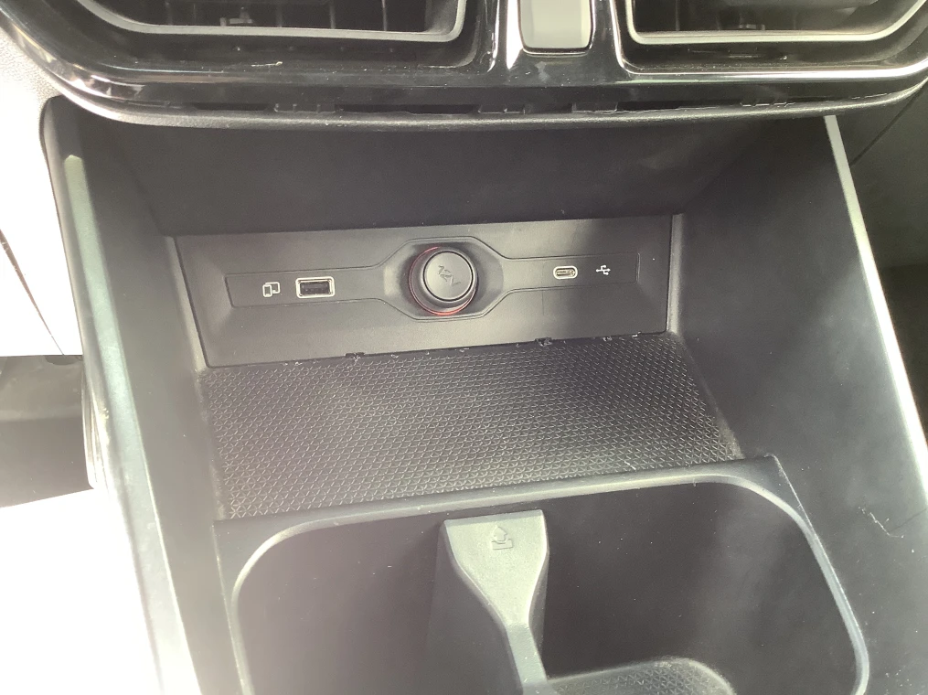 MG MG3 1.5 L Hybrid+ 195 ch Luxury