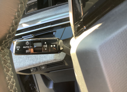 Peugeot 3008 Nouveau Hybrid 136 e-DCS6 Allure