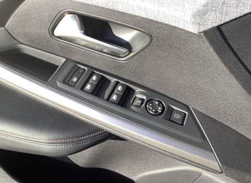 Peugeot 3008 Nouveau Hybrid 145 e-DCS6 Allure