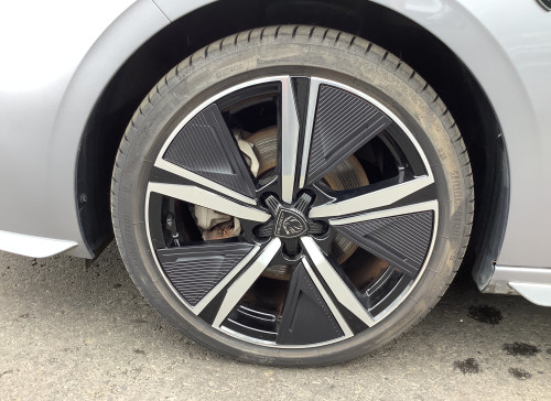 Peugeot 308 SW Hybrid 136 e-DCS6 GT