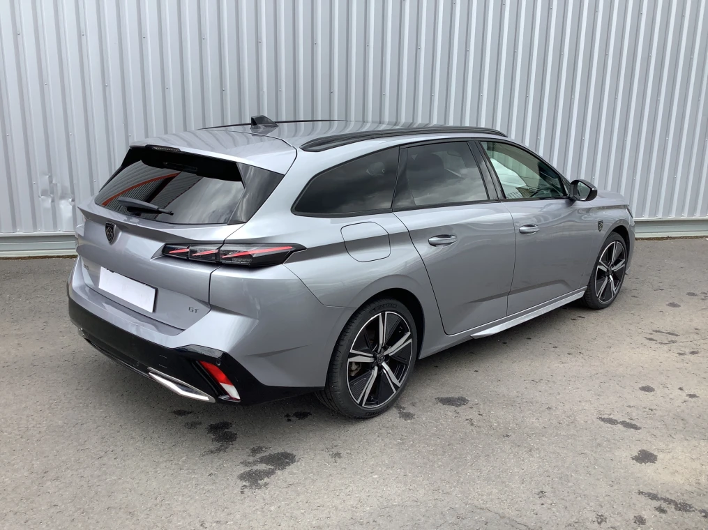 Peugeot 308 SW Hybrid 136 e-DCS6 GT
