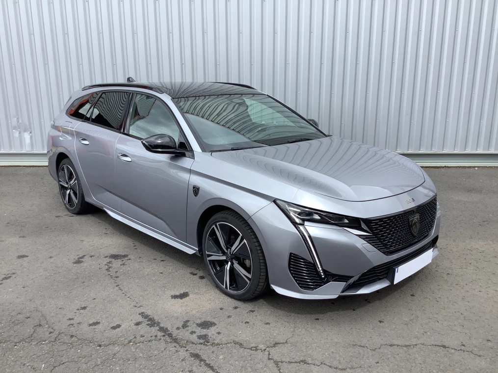 Peugeot 308 SW Hybrid 136 e-DCS6 GT