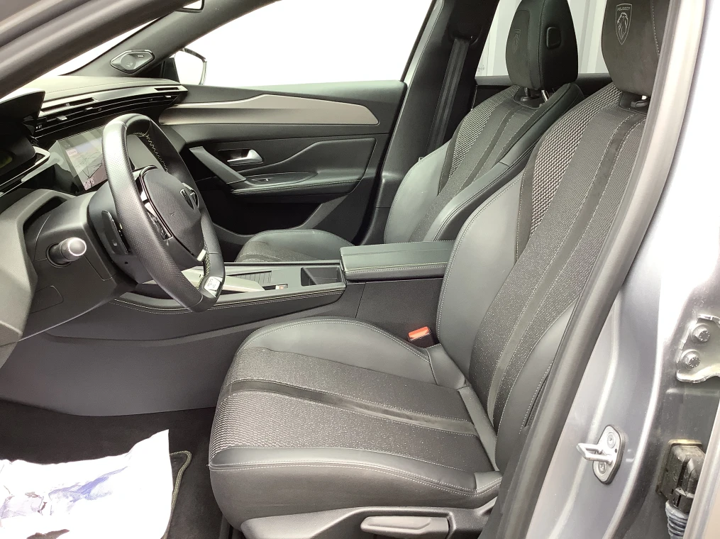 Peugeot 308 SW Hybrid 136 e-DCS6 GT