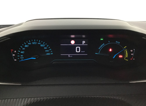 Peugeot 2008 Nouveau Hybrid 145 e-DCS6 Style