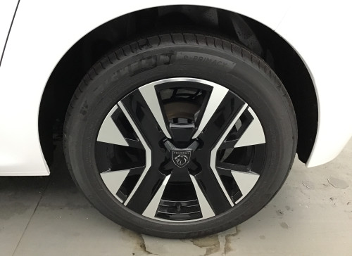 Peugeot 208 Nouvelle Hybrid 136 e-DCS6 Allure