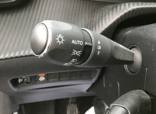Peugeot 208 PureTech 100 S&S BVM6 Allure