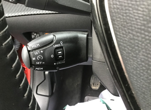 Peugeot 208 PureTech 100 S&S BVM6 Allure