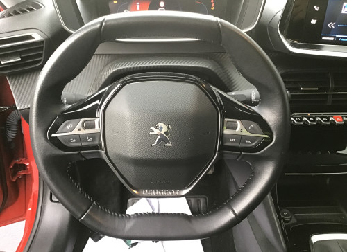 Peugeot 208 PureTech 100 S&S BVM6 Allure