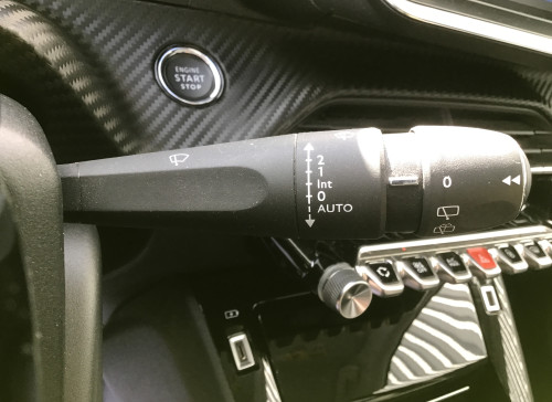 Peugeot 208 PureTech 100 S&S BVM6 Allure