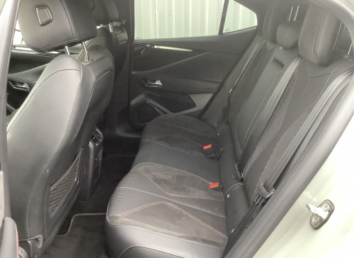 DS DS 4 Nouvelle PureTech 130 EAT8 Performance Line