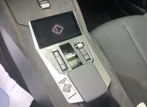 DS DS 4 Nouvelle PureTech 130 EAT8 Performance Line