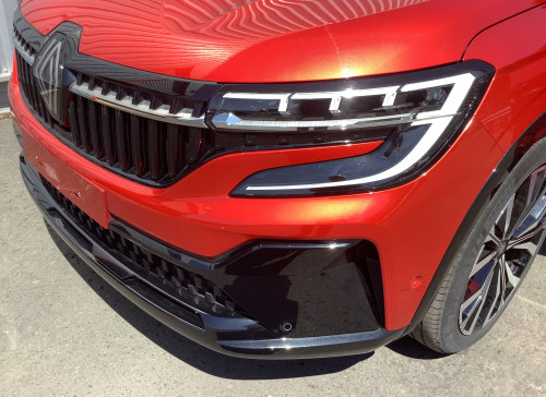 Renault ESPACE VI E-Tech hybrid 200 Iconic