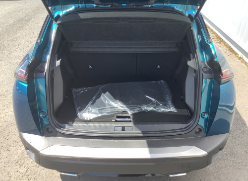 Peugeot 2008 Nouveau Hybrid 145 e-DCS6 GT
