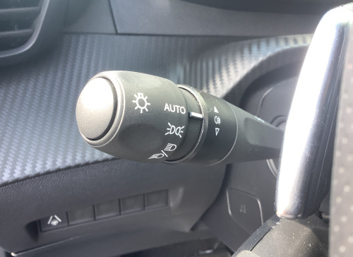 Peugeot 2008 Nouveau Hybrid 145 e-DCS6 GT