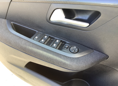 Peugeot 208 Nouvelle Hybrid 100 e-DCS6 Style