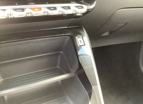 Peugeot 208 Nouvelle Hybrid 100 e-DCS6 Style