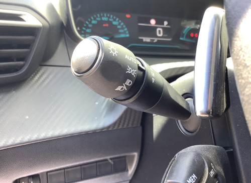 Peugeot 208 Nouvelle Hybrid 100 e-DCS6 Style