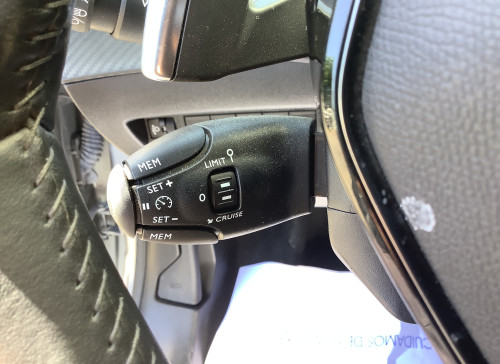 Peugeot 208 Nouvelle Hybrid 100 e-DCS6 Style