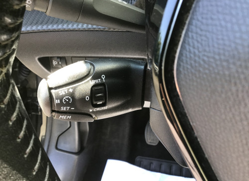 Peugeot 208 PureTech 100 S&S BVM6 Allure Pack