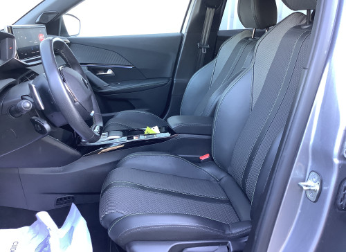 Peugeot 2008 Nouveau Hybrid 145 e-DCS6 GT