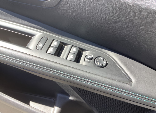 Peugeot 3008 Hybrid 136 e-DCS6 Allure Pack