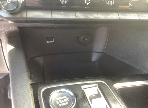 Peugeot 3008 Hybrid 136 e-DCS6 Allure Pack