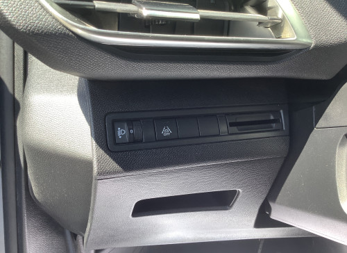 Peugeot 3008 Hybrid 136 e-DCS6 Allure Pack