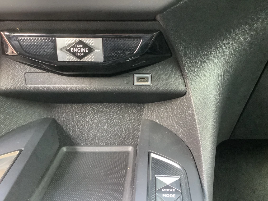DS DS 3 PureTech 100 BVM6 Performance Line