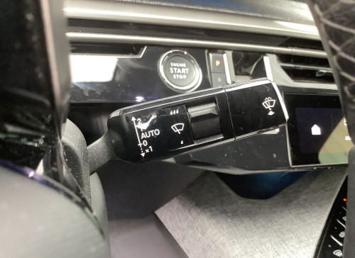 Peugeot 3008 Nouveau Hybrid 136 e-DCS6 Allure