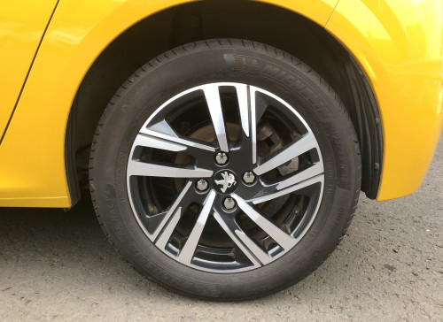 Peugeot 208 PureTech 100 S&S BVM6 Allure