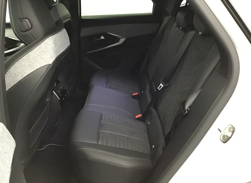 Peugeot 3008 Nouveau Hybrid 145 e-DCS6 GT