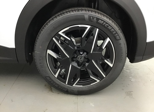 Peugeot 3008 Nouveau Hybrid 145 e-DCS6 GT