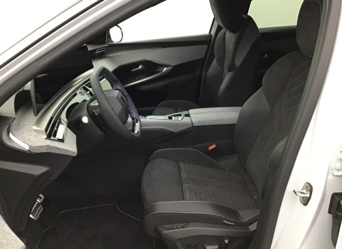 Peugeot 3008 Nouveau Hybrid 145 e-DCS6 GT