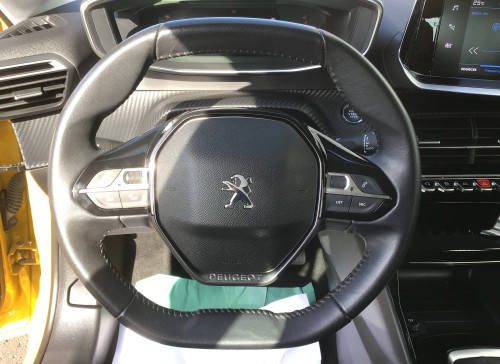 Peugeot 208 Nouvelle PureTech 100 S&S BVM6 Allure