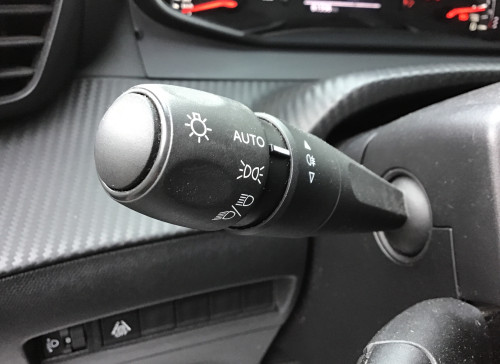 Peugeot 208 BlueHDi 100 S&S BVM6 Active Pack