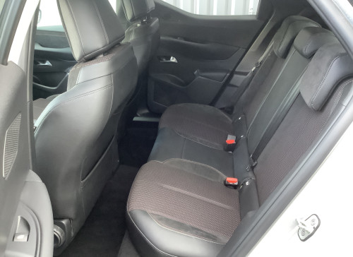 DS DS 3 Nouveau PureTech 130 EAT8 Performance Line