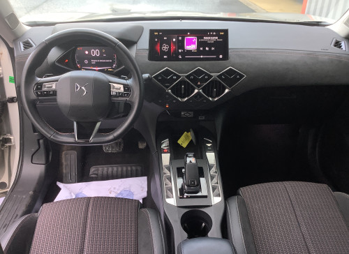 DS DS 3 Nouveau PureTech 130 EAT8 Performance Line