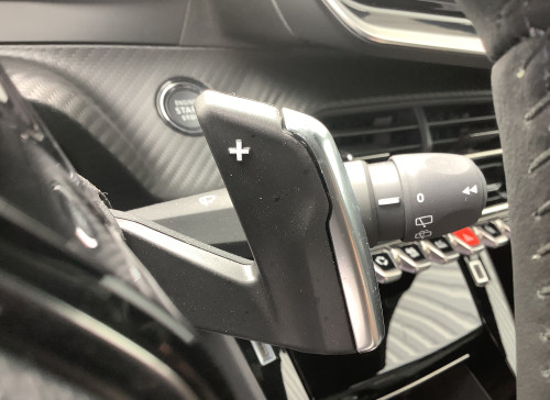Peugeot 2008 Nouveau Hybrid 136 e-DCS6 Allure