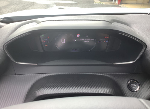 Peugeot 2008 Nouveau Hybrid 136 e-DCS6 Allure