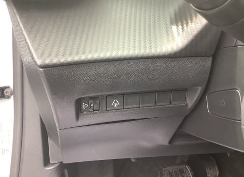 Peugeot 2008 Nouveau Hybrid 136 e-DCS6 Allure