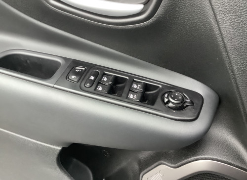 Jeep RENEGADE Nouveau 1.5 Turbo T4 130 ch BVR7 e-Hybrid Altitude