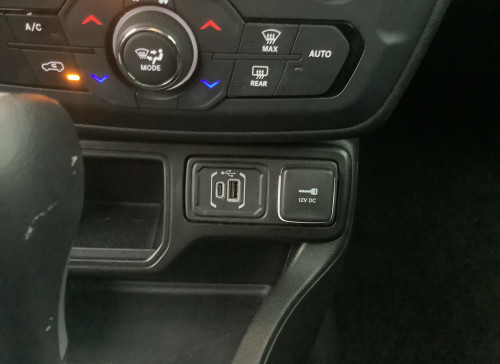 Jeep RENEGADE Nouveau 1.5 Turbo T4 130 ch BVR7 e-Hybrid Altitude