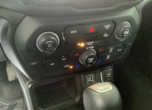 Jeep RENEGADE Nouveau 1.5 Turbo T4 130 ch BVR7 e-Hybrid Altitude