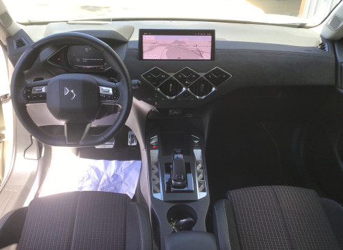 DS DS 3 Nouveau PureTech 130 EAT8 Performance Line+